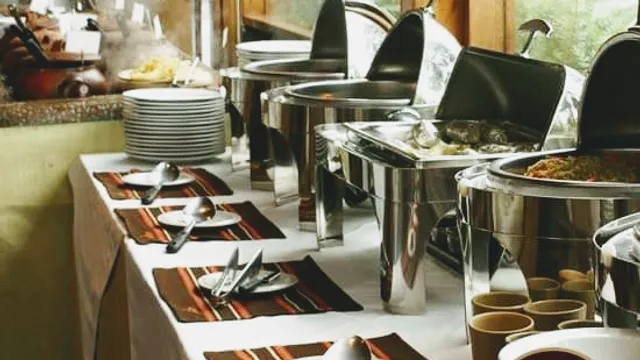 Restaurante "Gustitos Bolivianos"