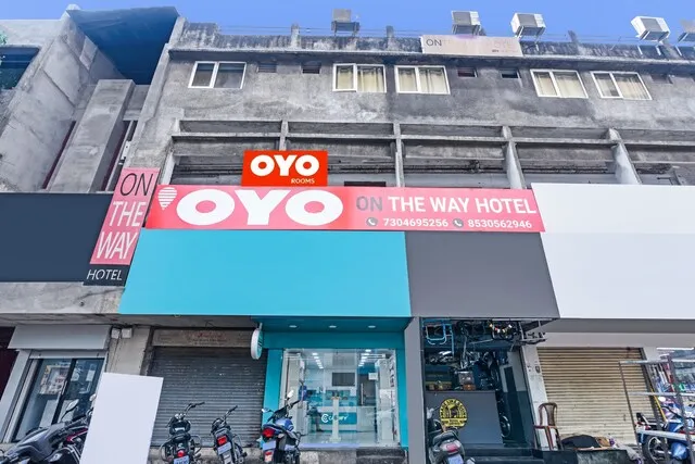 OYO Flagship On The Way Hotel