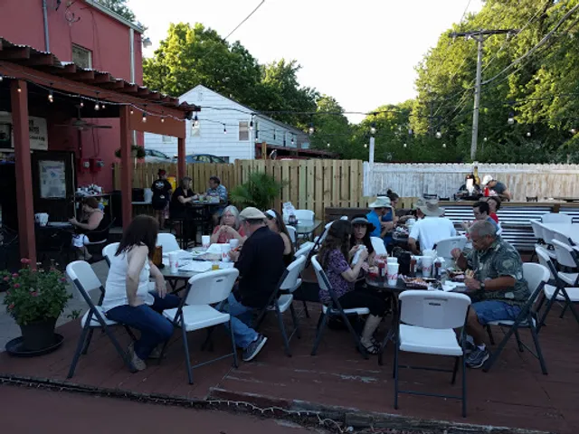 R.J.'s Bob-Be-Que Shack