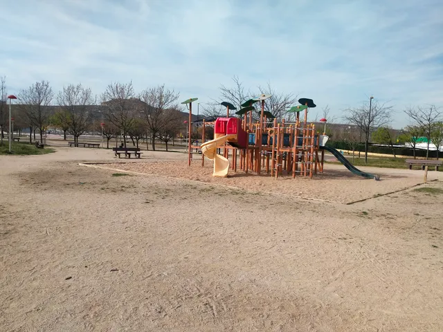 Robin de los Bosques Park