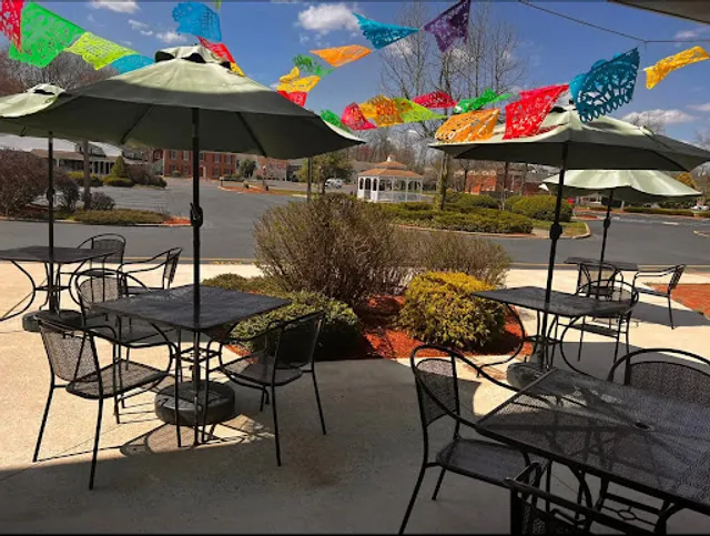 Mi Pueblito Modern Mexican Restaurant