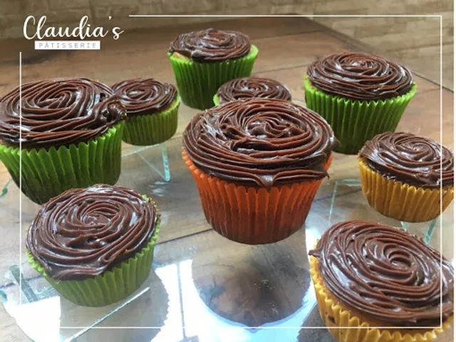 Claudia's Patisserie - Bolos e Doces - Colombo - Pr