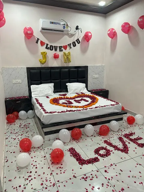 OYO Flagship Hotel A&S