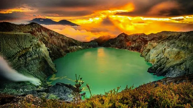 Kawah Ijen Blue Fire Tour