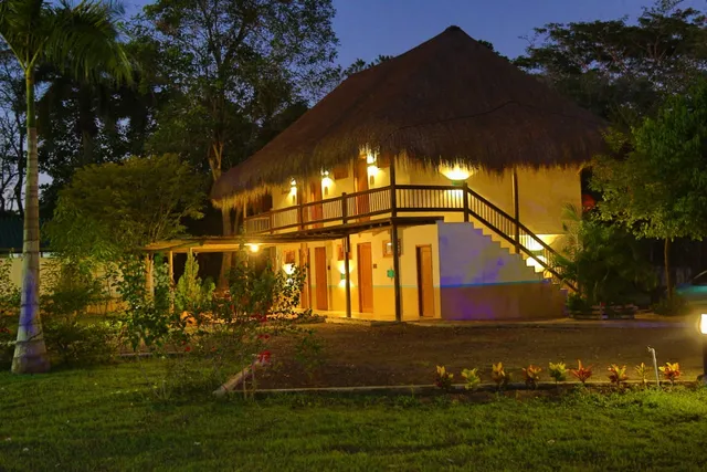 El Paraiso hotel y centro de eventos