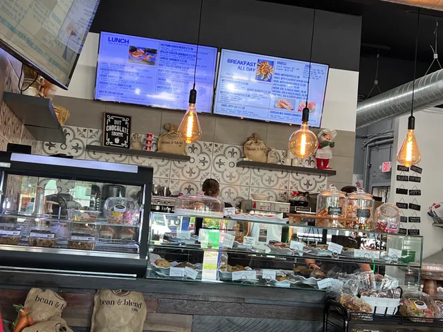 Bean & Blend Cafe