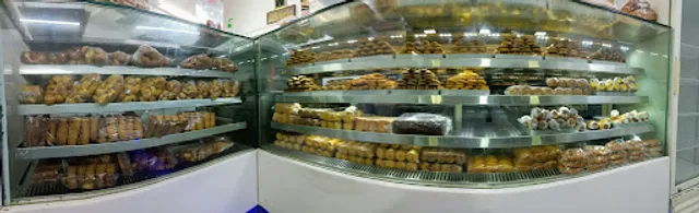 FAMOUS BAKERY
