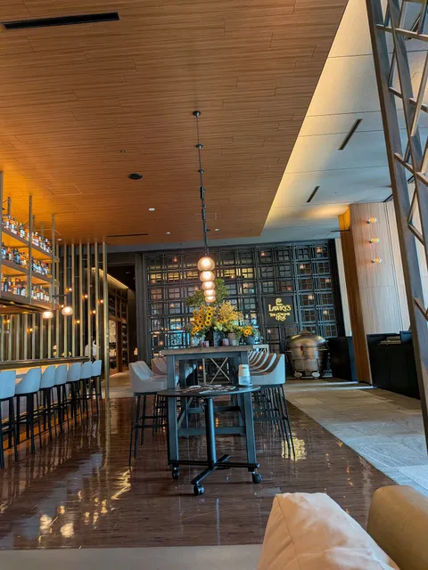 Akasaka Intercity AIR