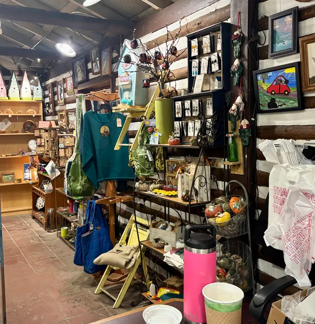 Gallery Under the Oaks