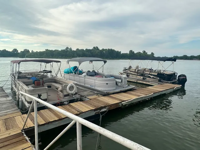 Lakeshore Bliss Resort