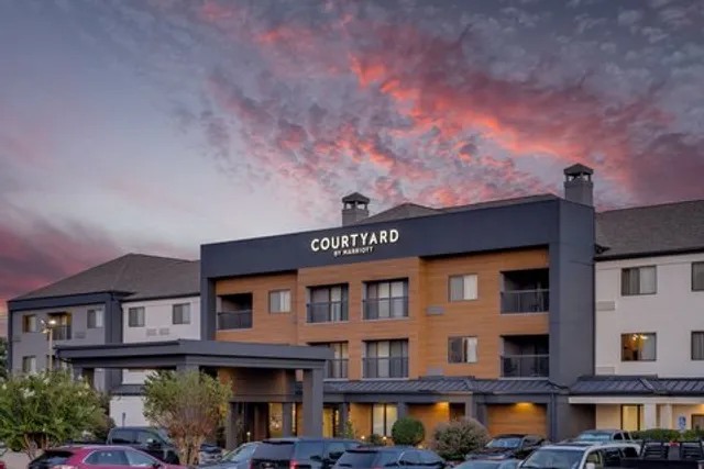 Courtyard by Marriott Shreveport Airport