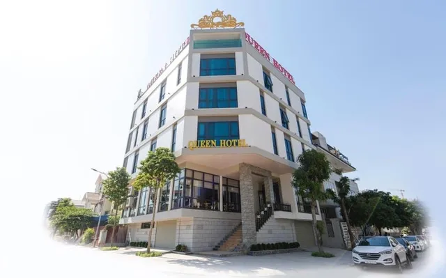QUEEN HOTEL HOÀNG GIA