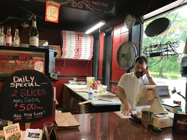 Napolitano's Brooklyn Pizza