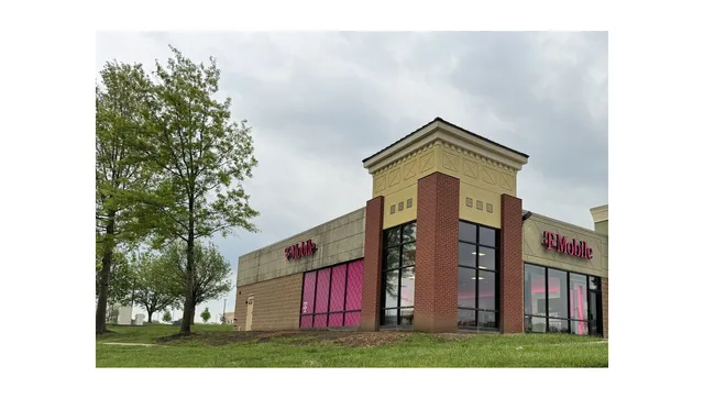 T-Mobile Experience Store