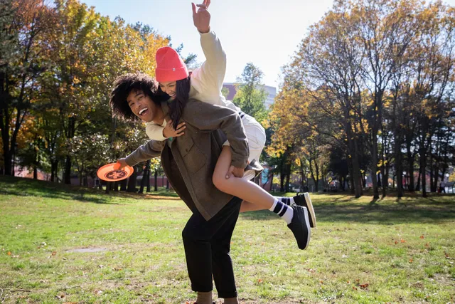 Giant Giants | Stills & Motion