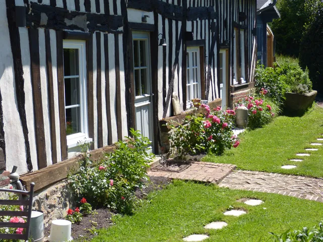 Les Petits Matins Bleus