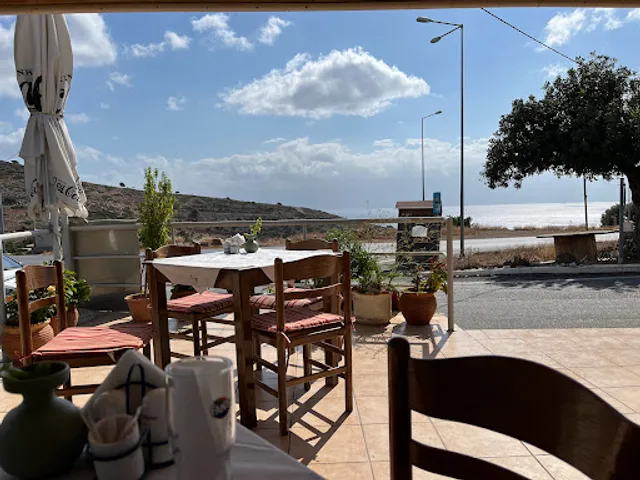 ESTIATORIO GEFSIS STA LENIKA