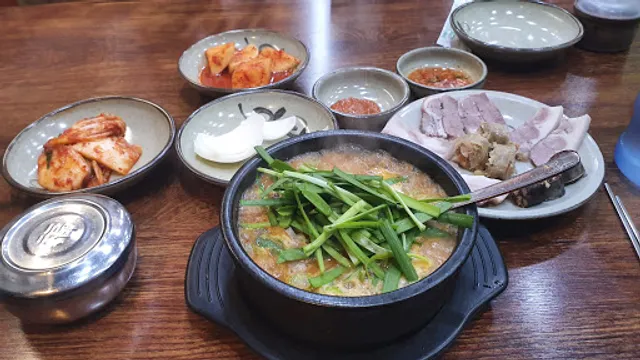 신의주찹쌀순대 인천 청천점