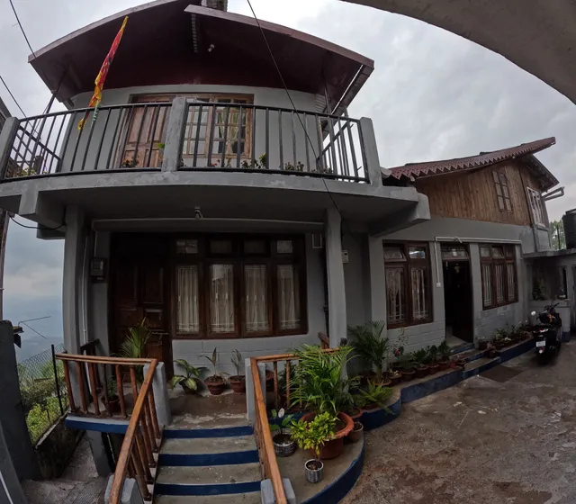 Hill Grove Homestay