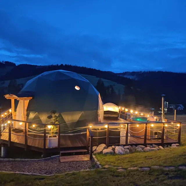 Góralski Harem Osada Glamp & Glass z Jacuzzi i Balią