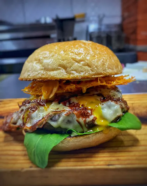 Chef Valenti Hamburgueria