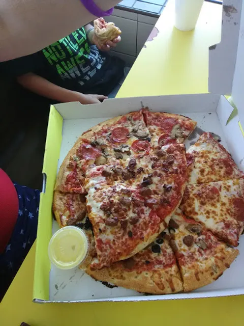 Hungry Howie's Pizza & Subs