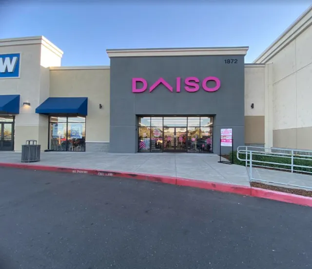 Daiso - Japanese Household Goods