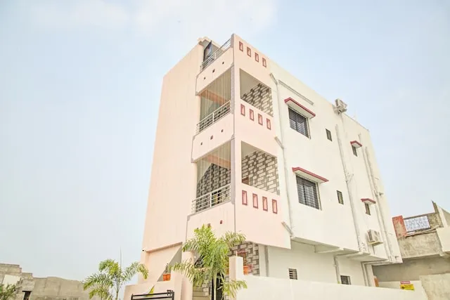 OYO Hotel Krishna Villa