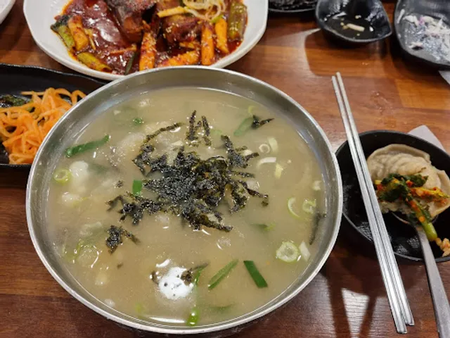 봉평 옹심이 메밀칼국수