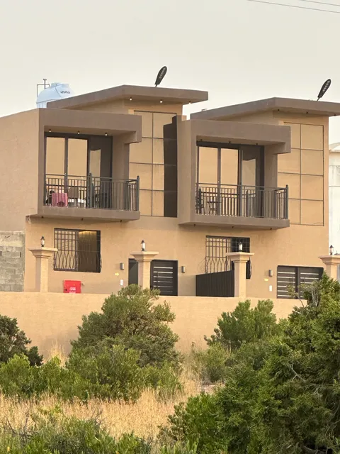 فلل قمم السوده