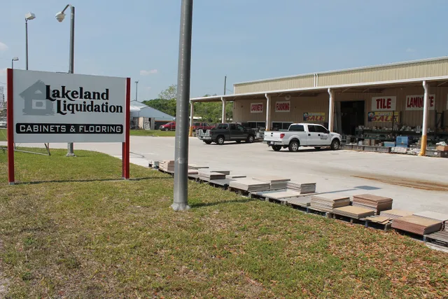 Lakeland Liquidation