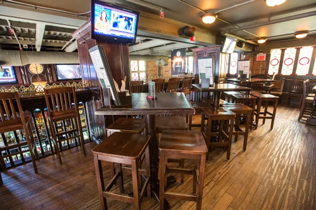 St. James Corner Restaurant & Irish Pub