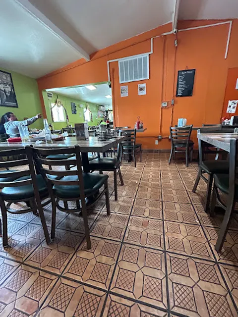 Antojitos Tierra Caliente