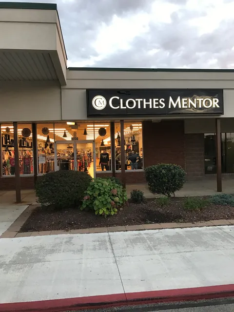 Clothes Mentor Howland, OH