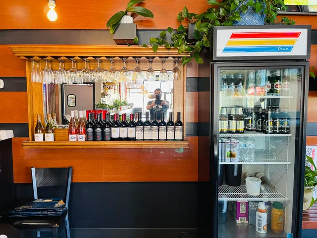 Chang Noi Thai Cuisine