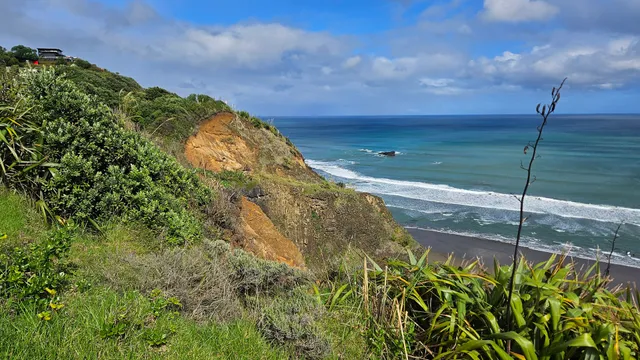 Muriwai Beach Scenic Roadside Lookout