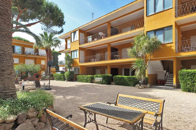 Apartamentos Les Palmeres