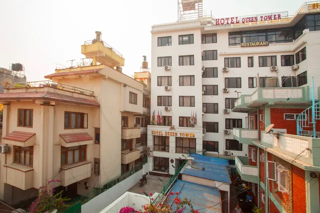 Hotel Queen Tower
