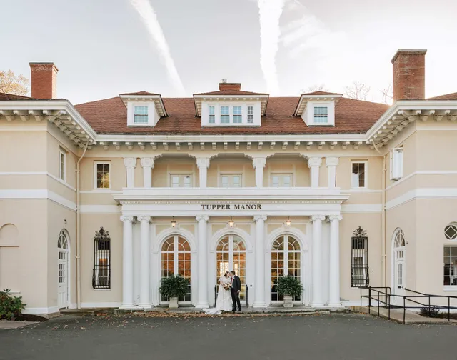 Tupper Manor