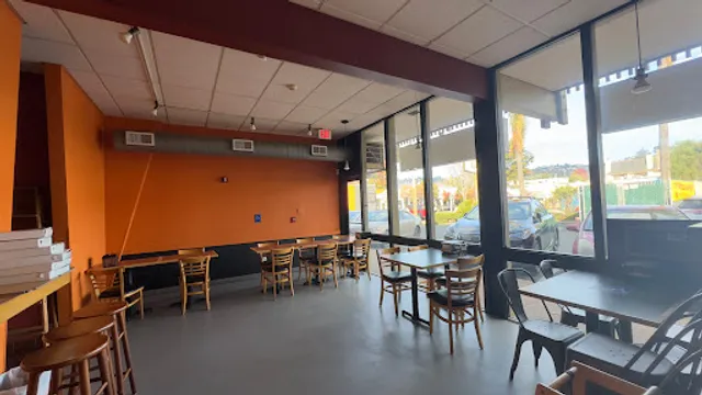 Hangout Pizza & Pub (Previously Albany Pizza)