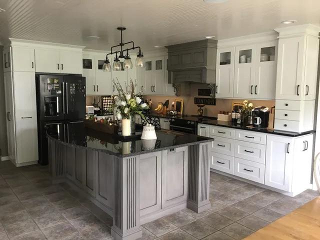 Beyer Cabinets, LTD.