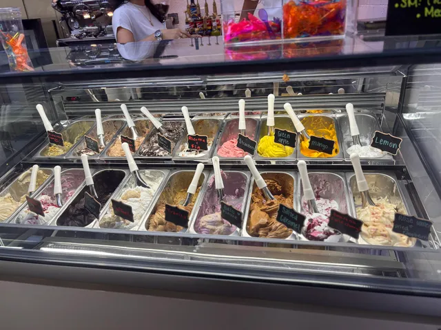 BRIÒ Gelateria and Caffè