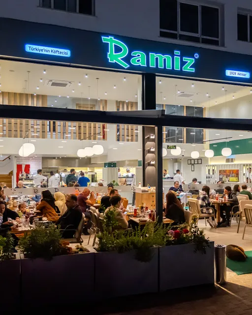 Köfteci Ramiz Ozanköy