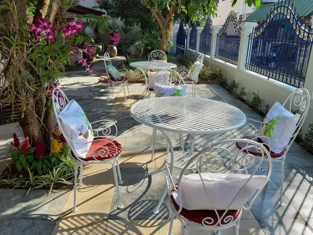 ราชวงศ์ เพลส - Ratchawong Place