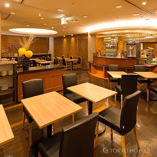 レストラン「ピノモンテ」