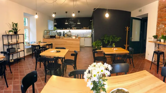 Jako doma pod věží