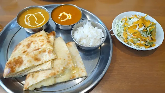 New moti mahal indian restaurant an bar