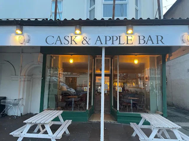 Cask and Apple