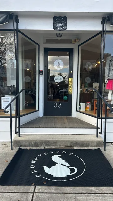 Crow and Teapot Consignment Boutique & Tailoring Services