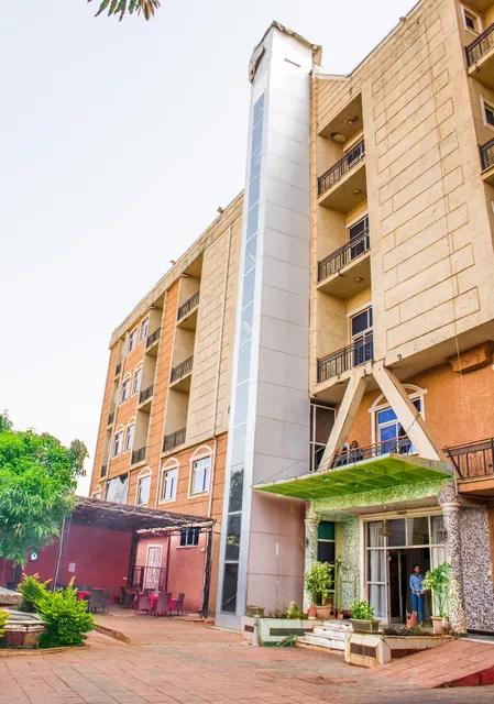 BAMBOO PARADISE HOTEL ASSOSA